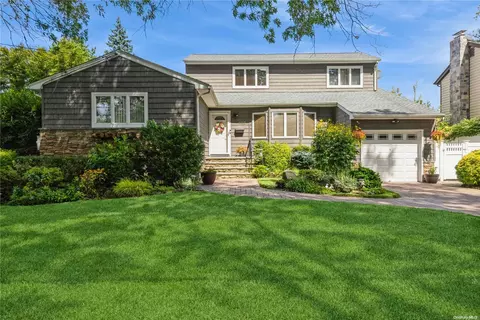 1453 Carroll St, Wantagh, NY 11793