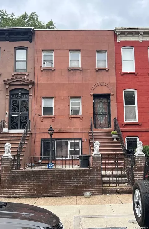 461 Macon St, Brooklyn, NY 11233