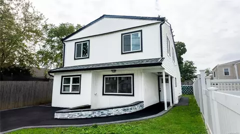 294 Washington Ave, Roosevelt, NY 11575