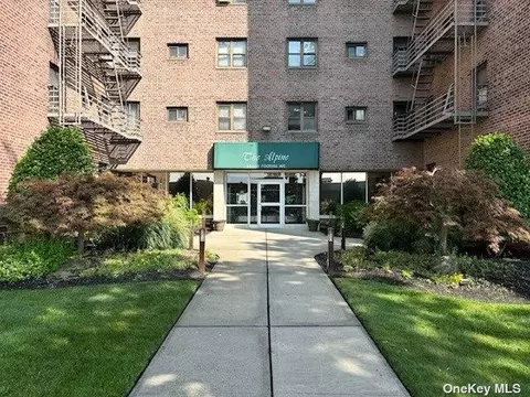204-15 Foothill Ave #B 42, New York, NY 11423