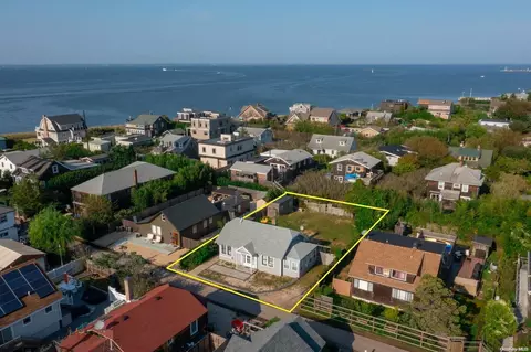 12 Surfview Walk, Ocean Beach, NY 11770
