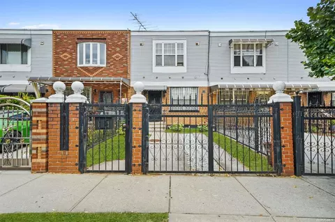 419 Hinsdale St, Brooklyn, NY 11207