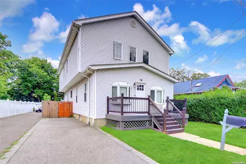 79 Muncy Ave, West Babylon, NY 11704