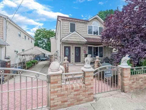 153-26 110th Rd, New York, NY 11433