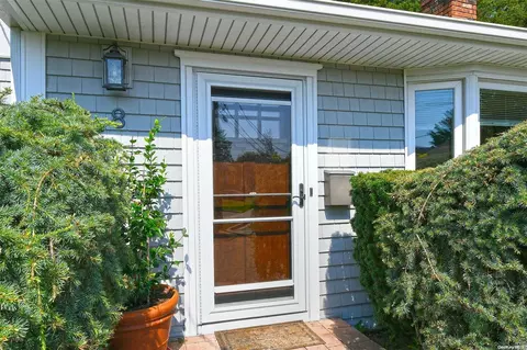 8 Park, Oyster Bay, NY 11714