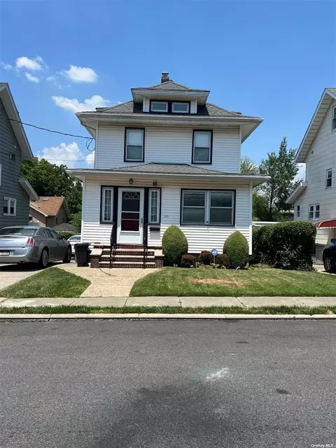 185 Utter Ave, Staten Island, NY 10314