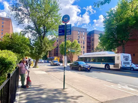 44-55 Kissena Blvd #6G, New York, NY 11355
