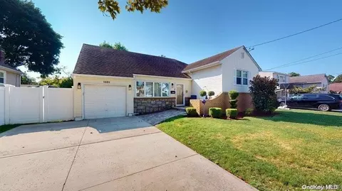 1051 Adrienne Dr, North Bellmore, NY 11710