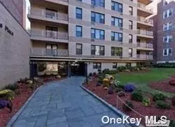 65-50 Wetherole St #5V, New York, NY 11374