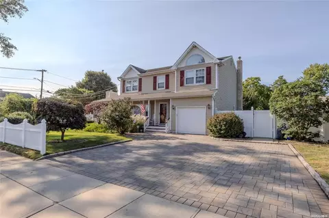 507 Grand Blvd, Deer Park, NY 11729