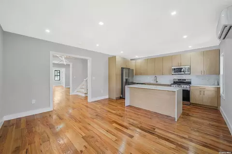 191-60 116th Ave, New York, NY 11412