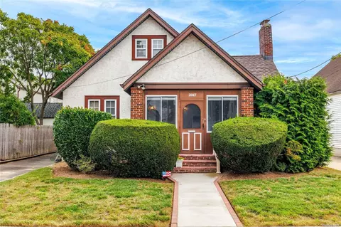2017 Temple Ct, Baldwin, NY 11510