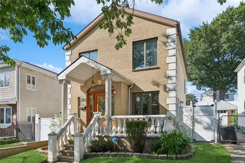 174-17 Pidgeon Meadow Rd, New York, NY 11365