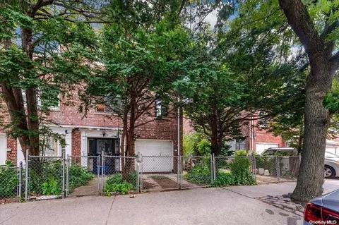 80-72 Cornish Ave, New York, NY 11373