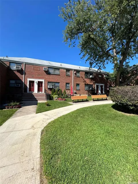 199-55 21 Ave #1-104, Whitestone, NY 11357