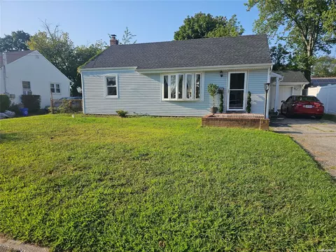107 E Booker Ave, Wyandanch, NY 11798