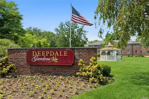 251-08 61st Ave #1115, Little Neck, NY 11362
