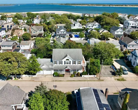 70 Hewlett Ave, Point Lookout, NY 11569