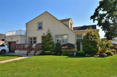 761 Lincoln St, Baldwin, NY 11510