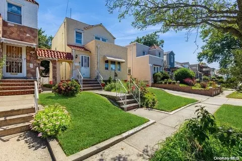 137-23 Francis Lewis Blvd, New York, NY 11413