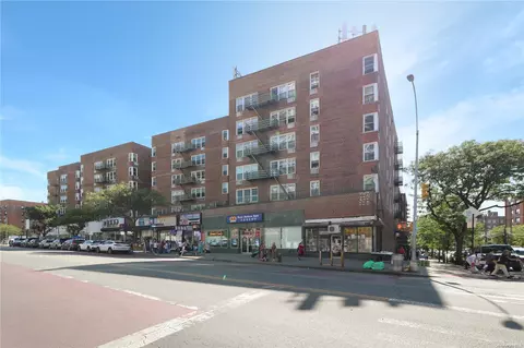 13454 Maple Ave #6L, New York, NY 11355