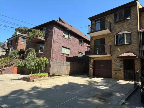 86-53 Avon St, New York, NY 11432
