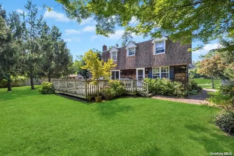 446 N Country Rd, Miller Place, NY 11764