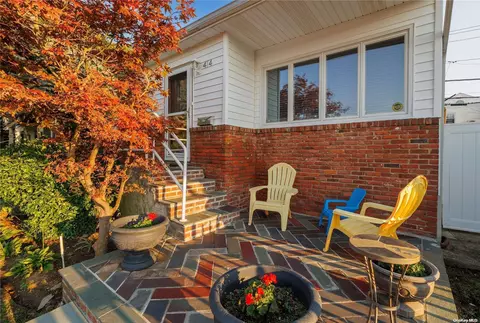 414 E Chester St, Long Beach, NY 11561