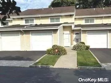 2355 Pershing Blvd #505, Baldwin, NY 11510