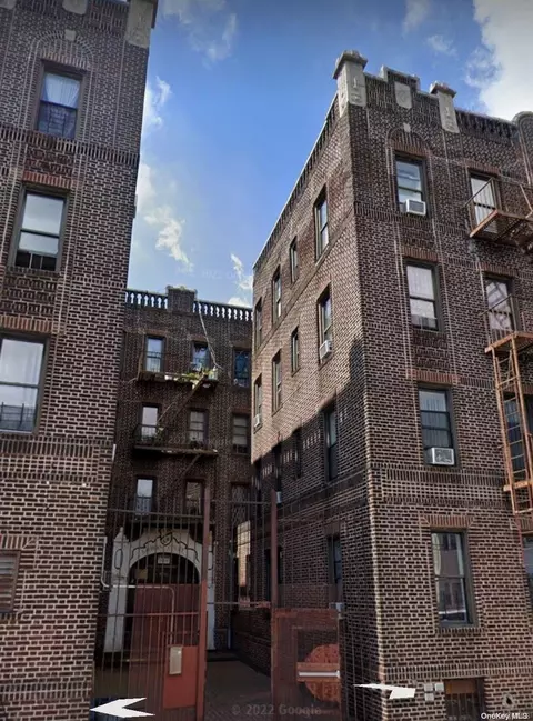 97-52 75th St #A5, New York, NY 11416
