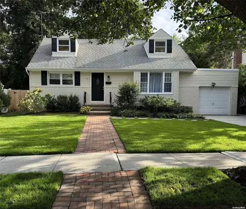 762 Nightingale Rd, West Hempstead, NY 11552