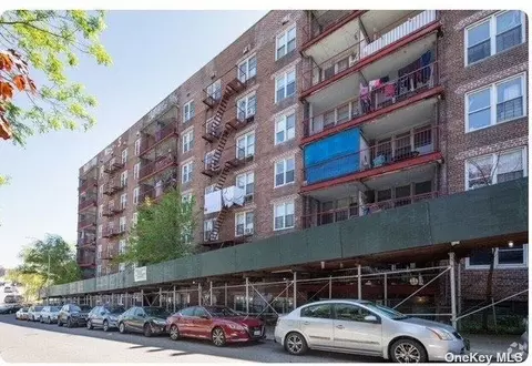 86-16 60 Ave #1L, New York, NY 11373