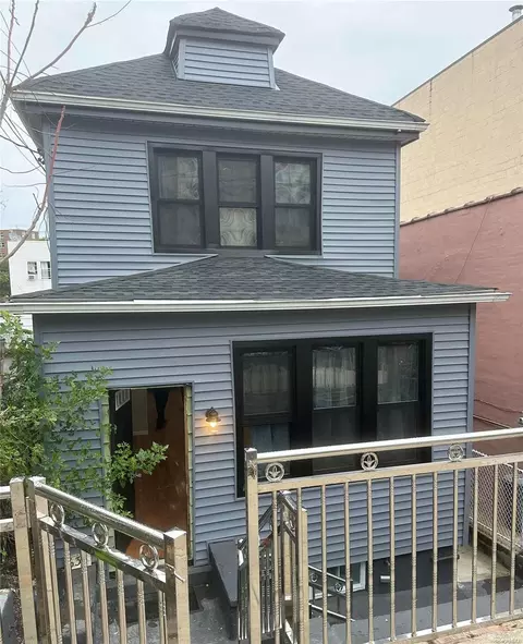 635 E 104th St, Brooklyn, NY 11236