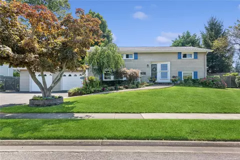 58 Reid Ave, Babylon, NY 11702
