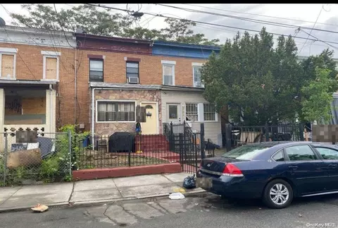 702 Vermont St, Brooklyn, NY 11207
