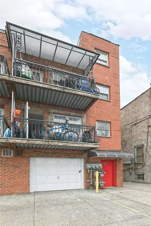 1009 Ward Ave, New York, NY 10472