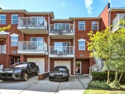 121-14 Powells Cove Blvd #B, College Point, NY 11356