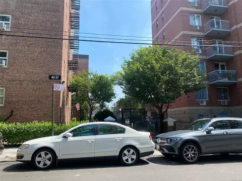 43-57 Union St #5D, New York, NY 11355