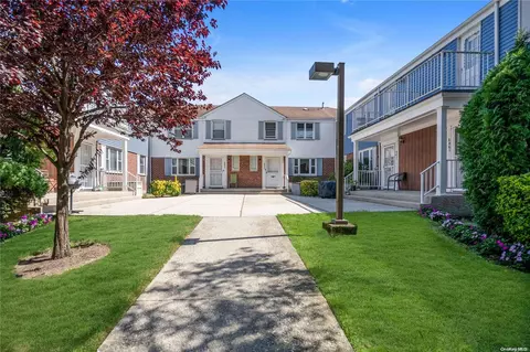 68-55 Cloverdale Blvd #110, Oakland Gardens, NY 11364