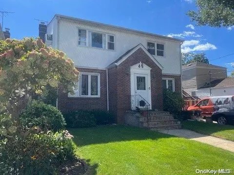 60 W Melrose St, Valley Stream, NY 11580