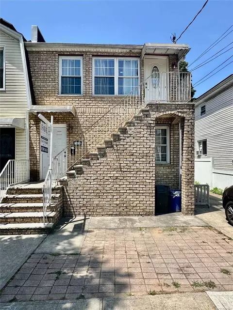 140-36 A Latham Ln #A, New York, NY 11434