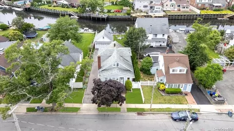 2646 W End Ave, Baldwin, NY 11510