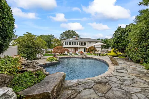 3 Olympia Ct, East Northport, NY 11731