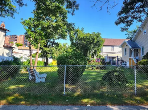 lot4 140 Ave, New York, NY 11434