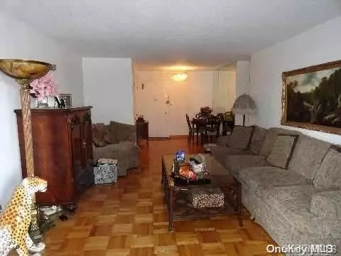 18-05 215 St #2H, New York, NY 11360