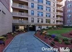 65-50 Wetherole St #2D, New York, NY 11374