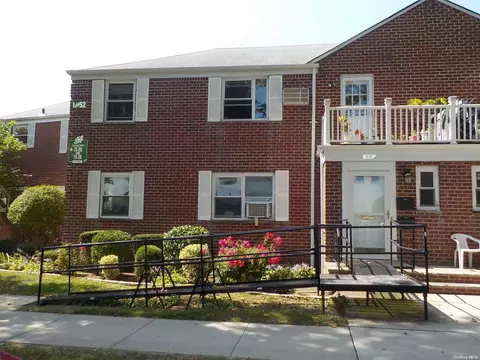 75-26 255th St #G-1, Glen Oaks, NY 11004