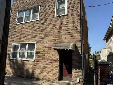 87-11 95th Ave, New York, NY 11416