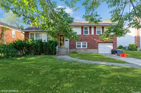 600 Jefferson St, West Hempstead, NY 11552