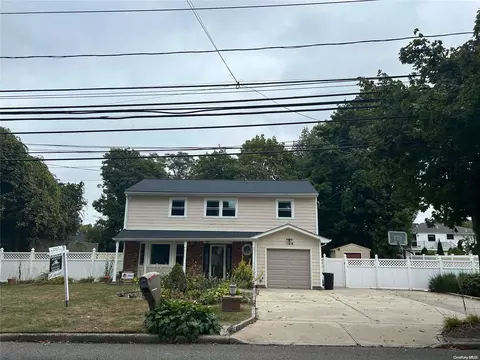 184 Conklin Ave, Wyandanch, NY 11798